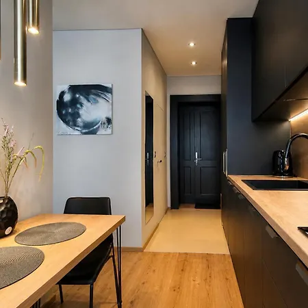 Comfort In Muted Tones - Vivien Character & Atmosphere Daire Ceske Budejovice