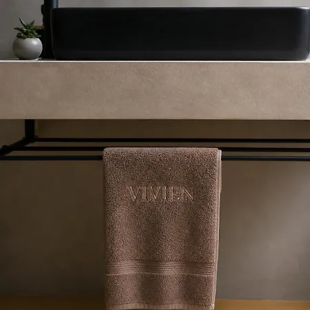 Comfort In Muted Tones - Vivien Character & Atmosphere Daire *